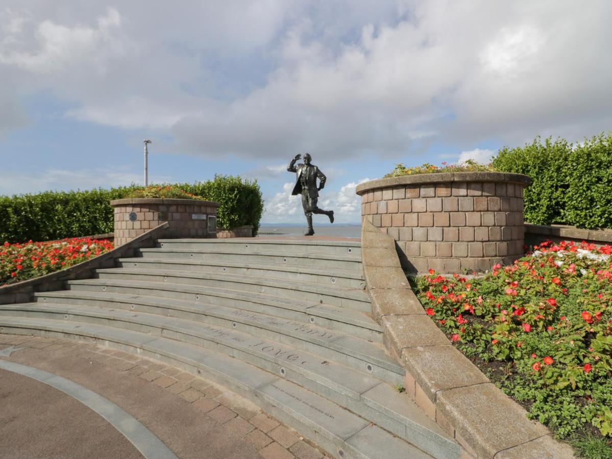 Eden On The Crescent Apartment Morecambe Exterior photo